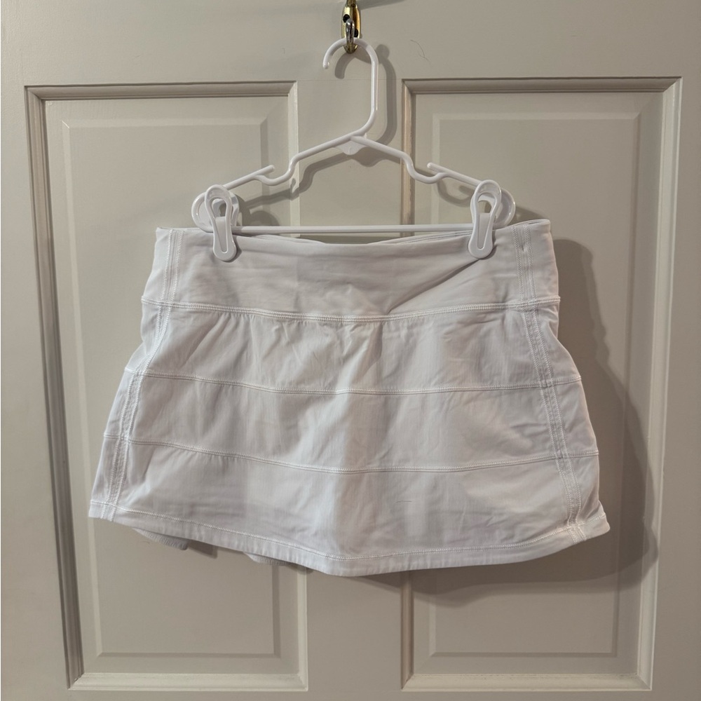 Lululemon Athletica White Pace Rival Mid-Rise Skirt